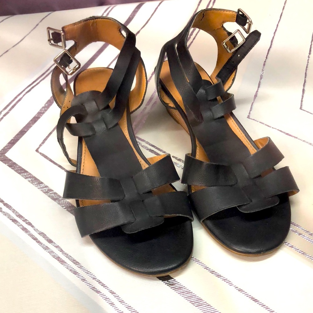 WS-821 Franco Sarto size 7M